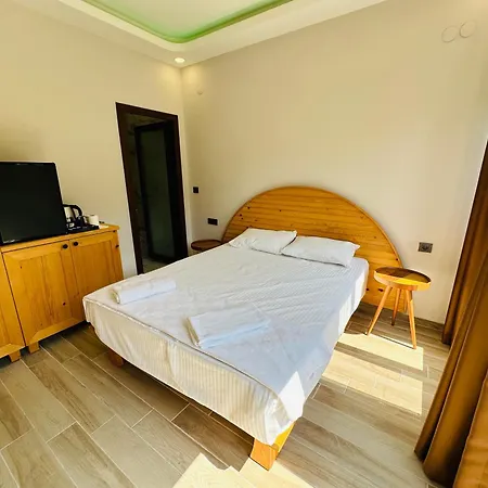Hotel Masukiye *
